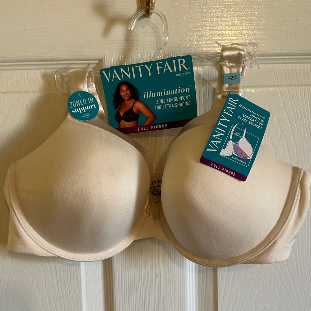 NWT Vanity Fair Women's Illumination Zoned in Support Bra in Sweet Cream